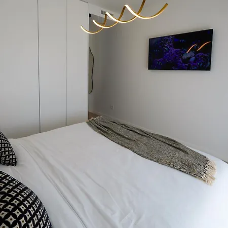 Villa Stunning New Construction Luxury With Heated Private Pool *