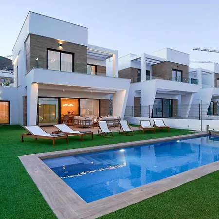Stunning New Construction Luxury With Heated Private Pool Villa