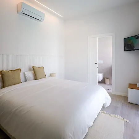 Villa Stunning New Construction Luxury With Heated Private Pool